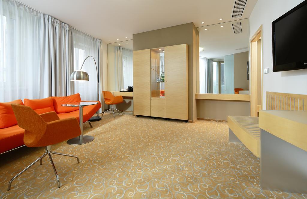 Orea Hotel Atrium Otrokovice Værelse billede