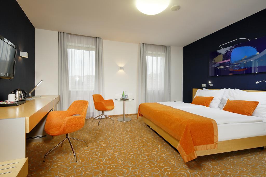 Orea Hotel Atrium Otrokovice Værelse billede