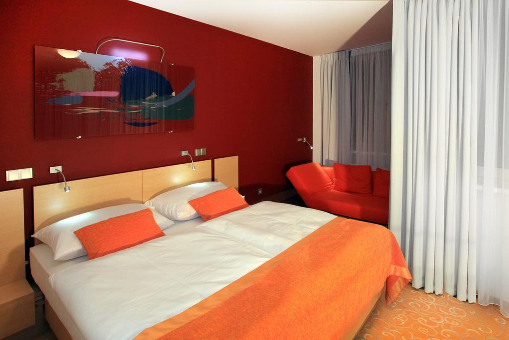 Orea Hotel Atrium Otrokovice Værelse billede