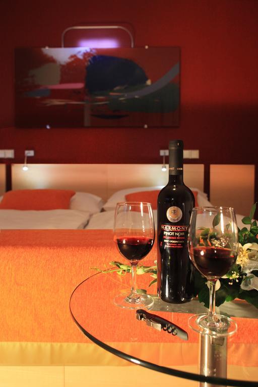 Orea Hotel Atrium Otrokovice Værelse billede