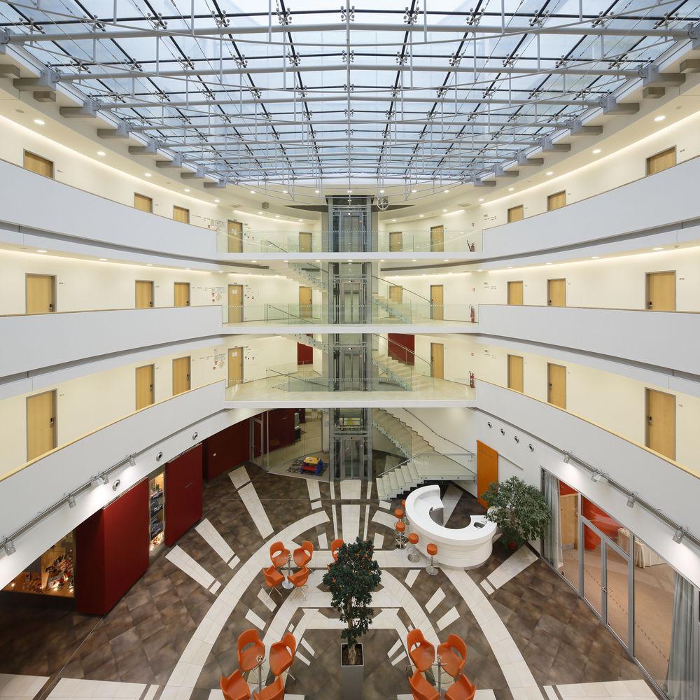 Orea Hotel Atrium Otrokovice Eksteriør billede