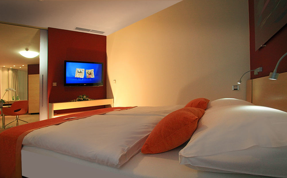 Orea Hotel Atrium Otrokovice Eksteriør billede